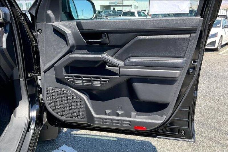 Used 2026 Toyota Tacoma SR5Image 23