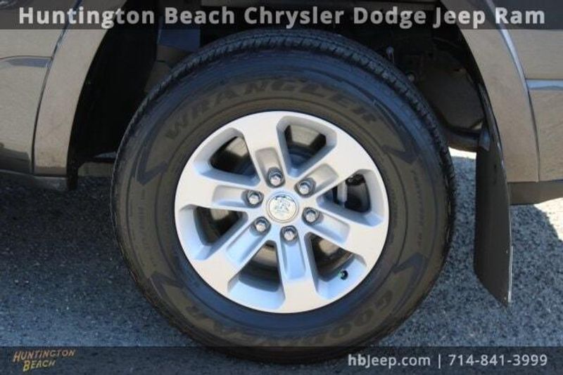 2022 RAM 1500 LaramieImage 10