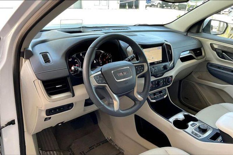 Used 2024 GMC Terrain DenaliImage 14