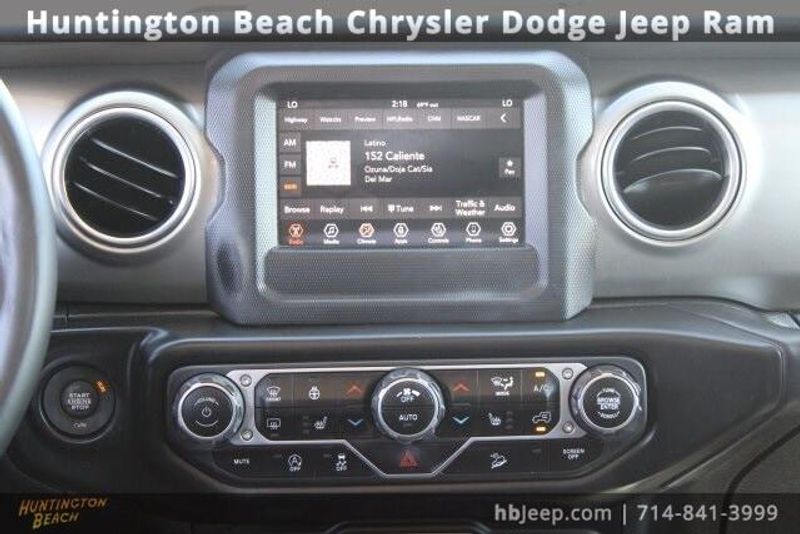 2020 Jeep Wrangler Unlimited SaharaImage 17