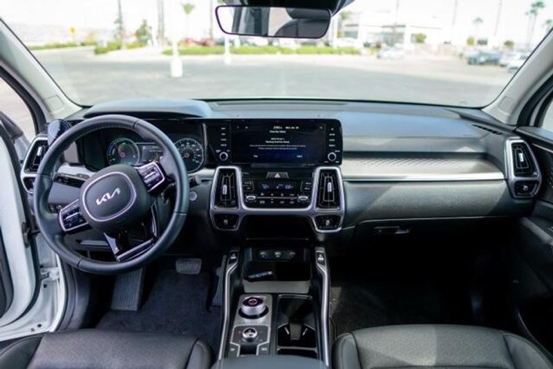 2022 Kia Sorento Hybrid SImage 13