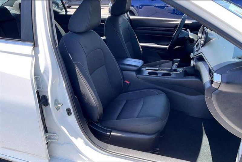 Used 2024 Nissan Altima 2.5 SImage 6