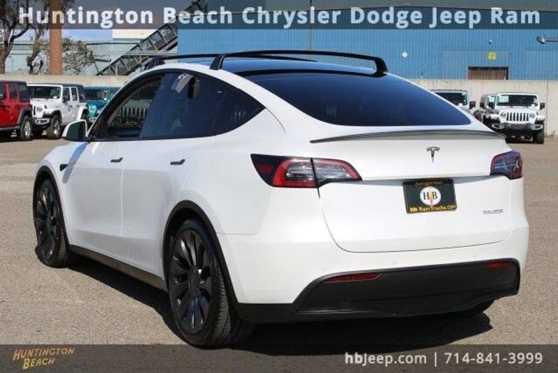 2022 Tesla Model Y PerformanceImage 3