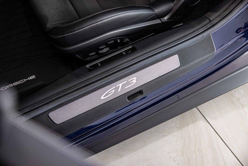 2023 Porsche 911 GT3 photo 18