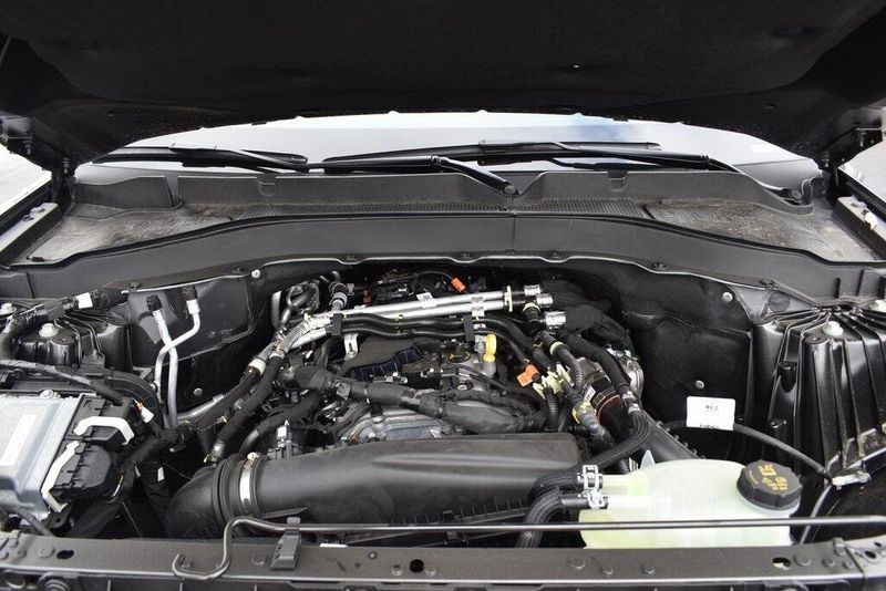 New 2025 Ford Explorer ActiveImage 22