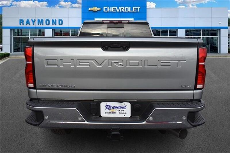 2025 Chevrolet Silverado 3500HD LTZImage 4