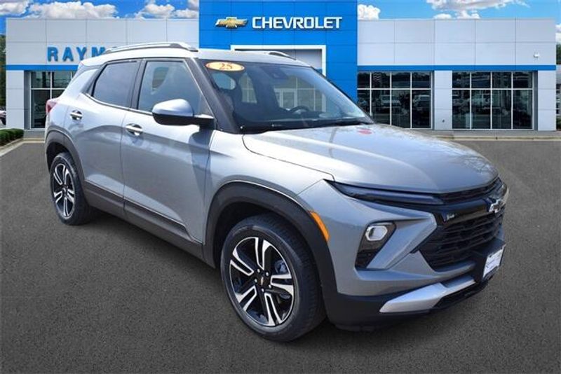 2025 Chevrolet TrailBlazer LTImage 10