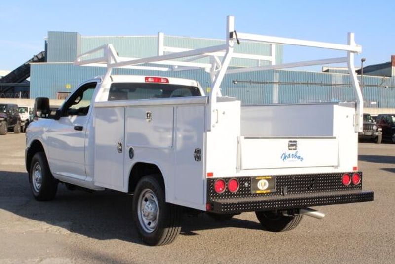 2024 RAM 2500 Tradesman Regular Cab & Chassis 4x2Image 3