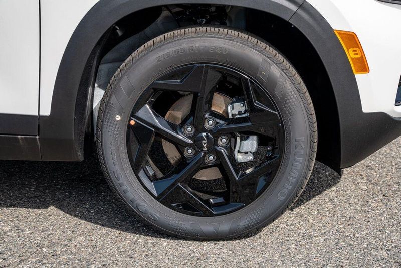 New 2026 Kia Seltos EXImage 9