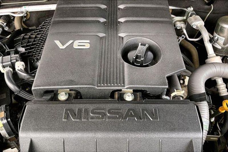 Used 2023 Nissan Frontier SVImage 32