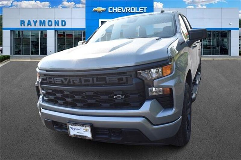 New 2025 Chevrolet Silverado 1500 CustomImage 7