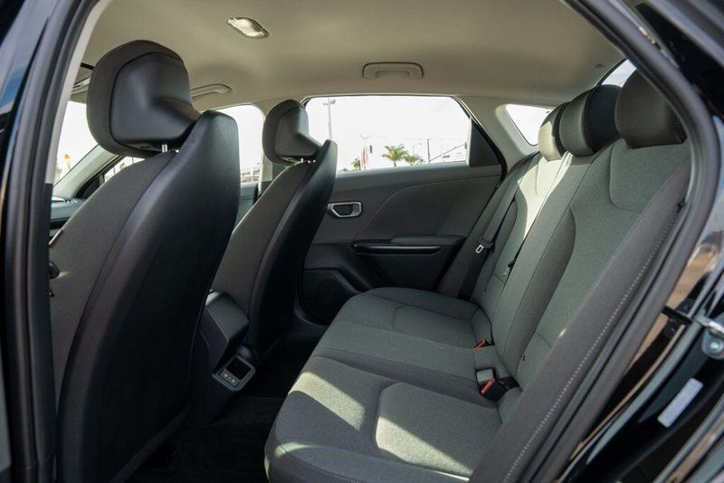 Used 2025 Kia K4 LXImage 13