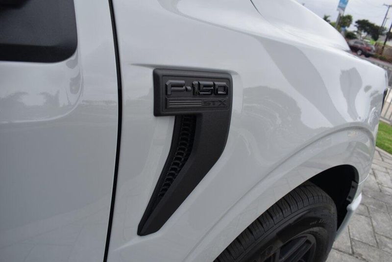 2024 Ford F-150 STXImage 5