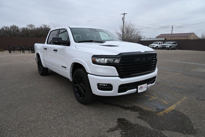 2025 RAM 1500 LaramieImage 2
