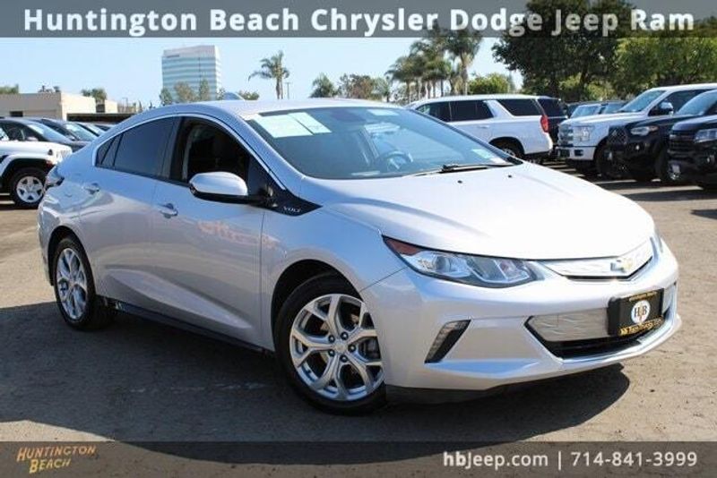 2018 Chevrolet Volt LTImage 1