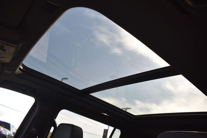 Used 2023 Chevrolet Suburban Z71Image 38