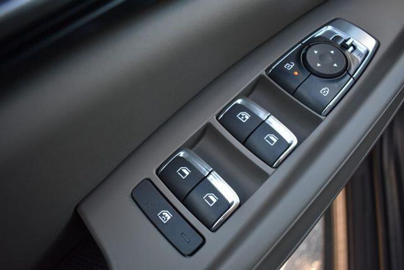 New 2026 Kia Carnival LXSImage 19