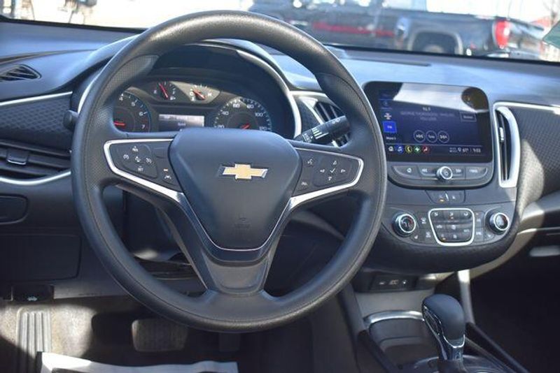 Used 2023 Chevrolet Malibu LTImage 20