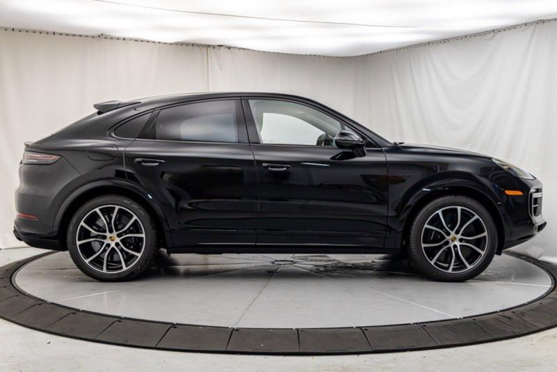 2023 Porsche Cayenne Turbo S E-Hybrid in a Chromite Black Metallic exterior color and Blackinterior. Lotus Manhattan 347-395-5714 lotusmanhattan.com 