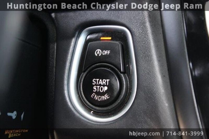 2015 BMW M3 BaseImage 22