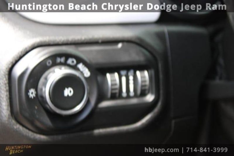 2021 Jeep Wrangler Unlimited IslanderImage 12