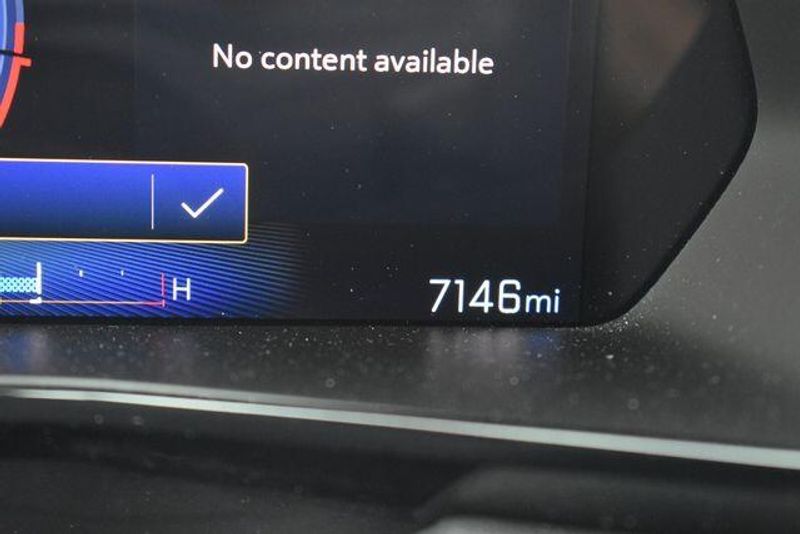 Used 2024 Chevrolet Colorado LTImage 17