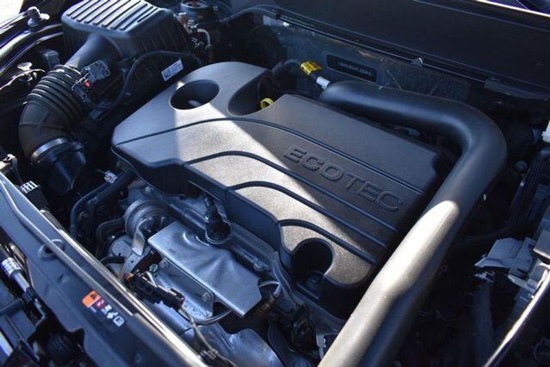 Used 2023 Chevrolet Equinox RSImage 38