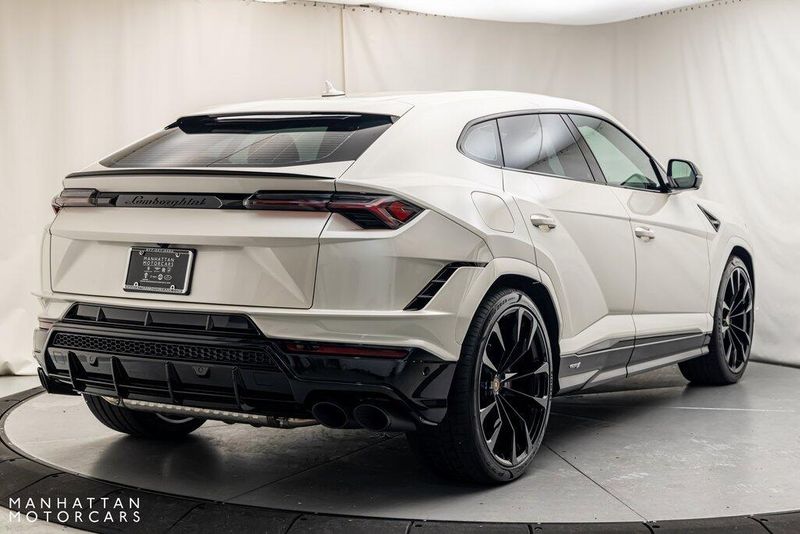 2024 Lamborghini Urus SImage 5