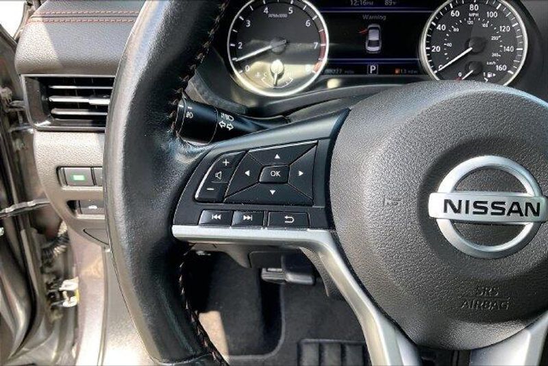 Used 2021 Nissan Sentra SRImage 18