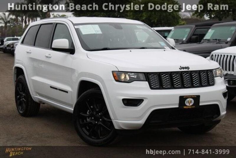 2022 Jeep Grand Cherokee WK Laredo XImage 1