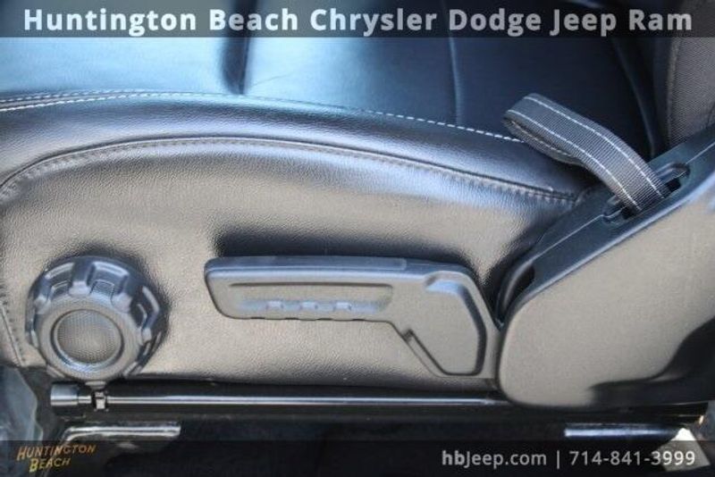 2020 Jeep Gladiator OverlandImage 34