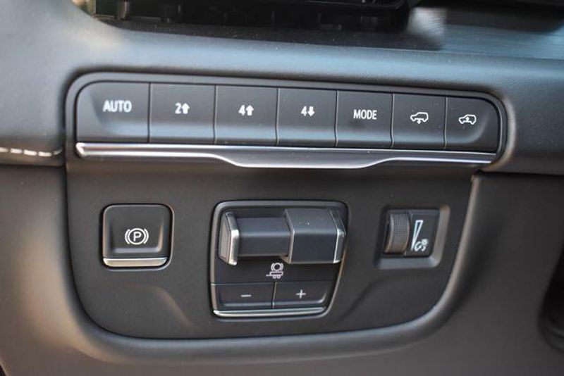 Used 2024 Cadillac Escalade Sport PlatinumImage 30