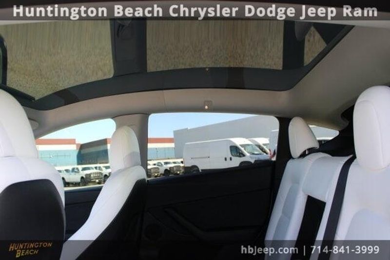 2022 Tesla Model Y PerformanceImage 33