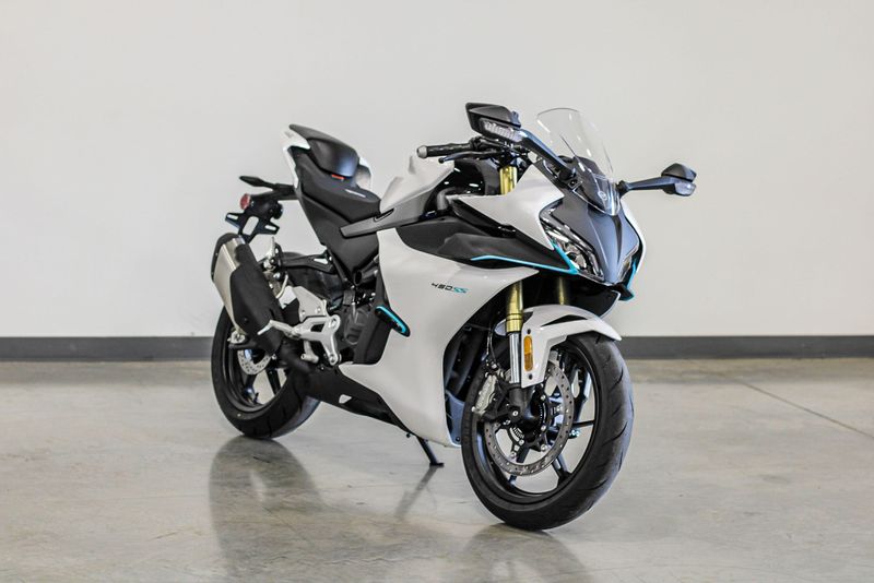 2024 CFMOTO 450SS NEBULA WHITE 