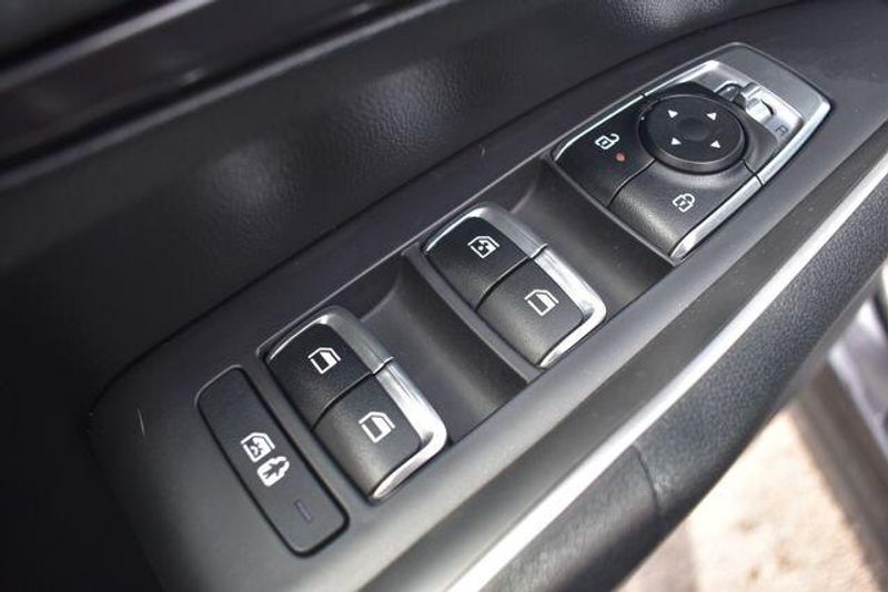 New 2025 Kia Sorento LXImage 20