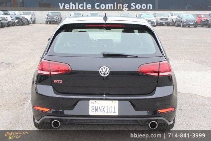 2018 Volkswagen Golf GTI 2.0T SEImage 5