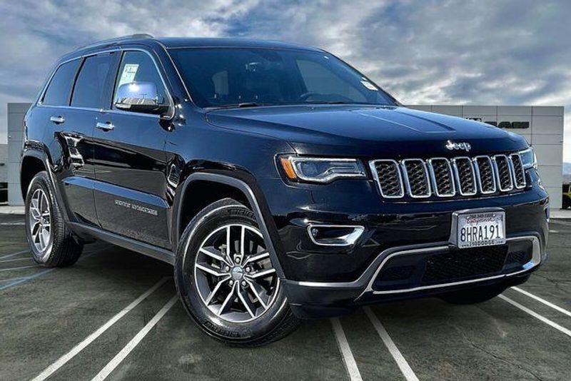 Used 2018 Jeep Grand Cherokee LimitedImage 12