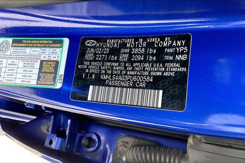 Used 2023 Hyundai Elantra SELImage 33
