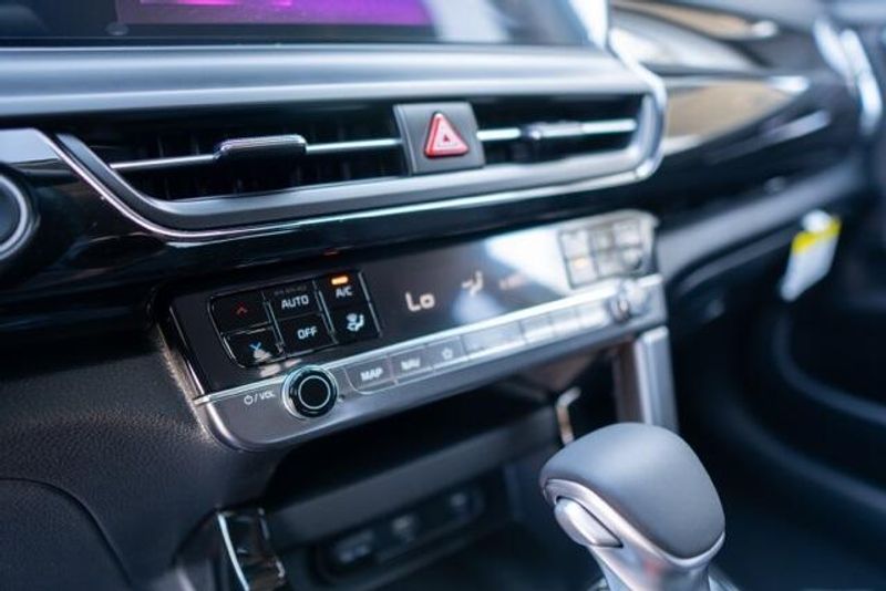 New 2025 Kia Seltos SImage 17