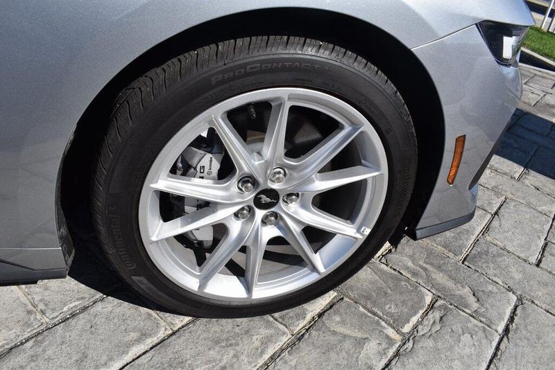 2024 Ford Mustang GT PremiumImage 4