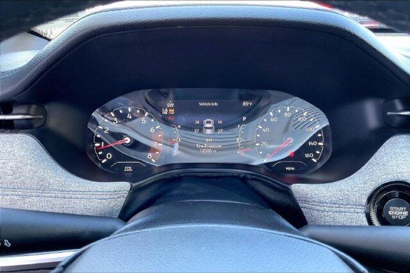 Used 2023 Jeep Compass LatitudeImage 20