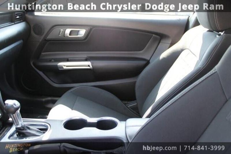 2022 Ford Mustang EcoboostImage 27