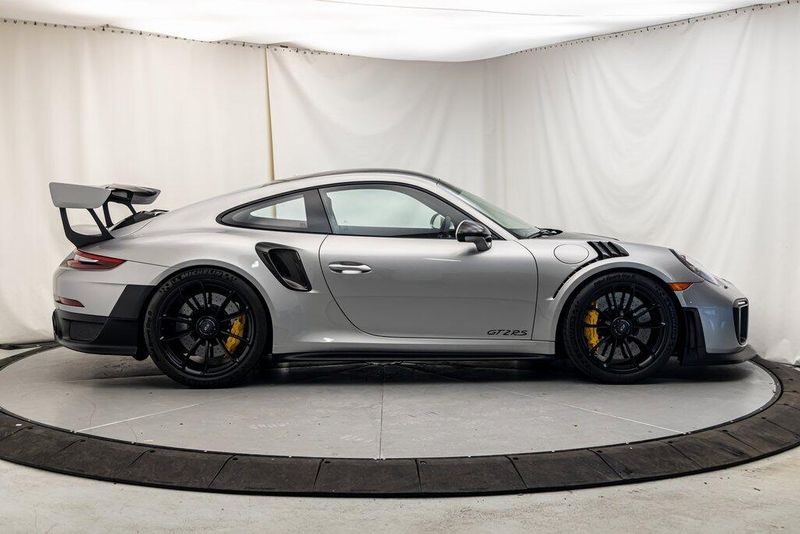 2019 Porsche 911 GT2 RSImage 6