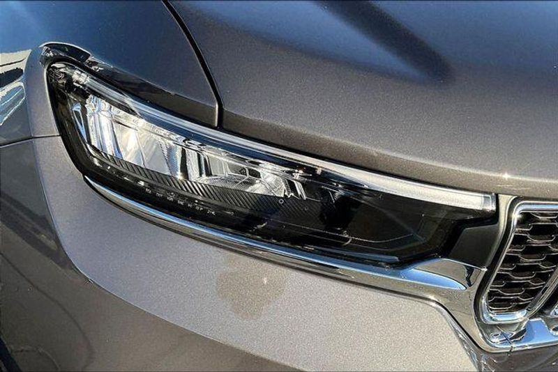 New 2025 Jeep Grand Cherokee Laredo X 4x4Image 11