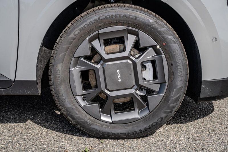 New 2026 Kia Carnival Hybrid SXImage 9