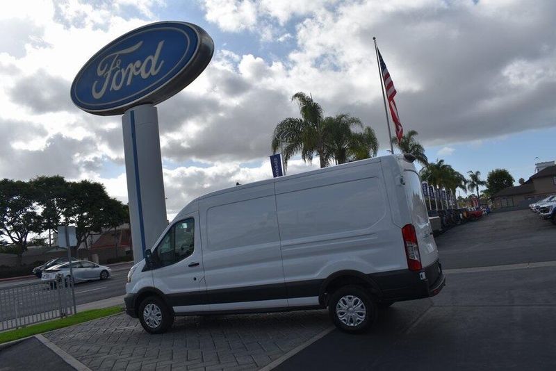 2023 Ford E-Transit-350 BaseImage 24