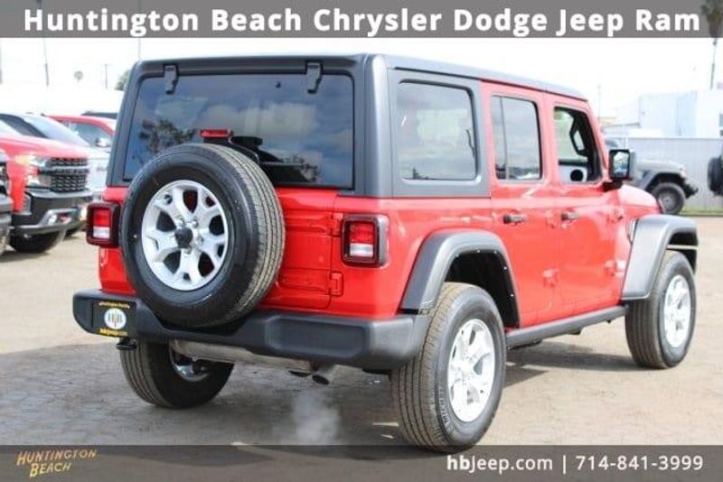 2021 Jeep Wrangler Unlimited IslanderImage 5