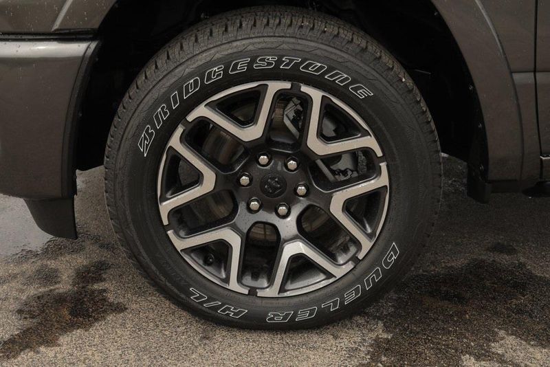 2025 RAM 1500 Laramie Crew Cab 4x4 5