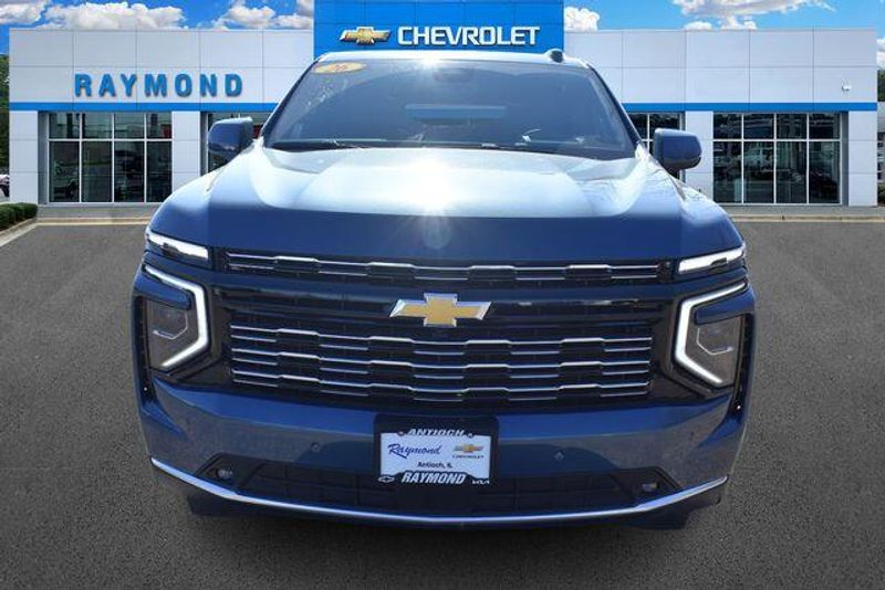 New 2026 Chevrolet Suburban High CountryImage 9