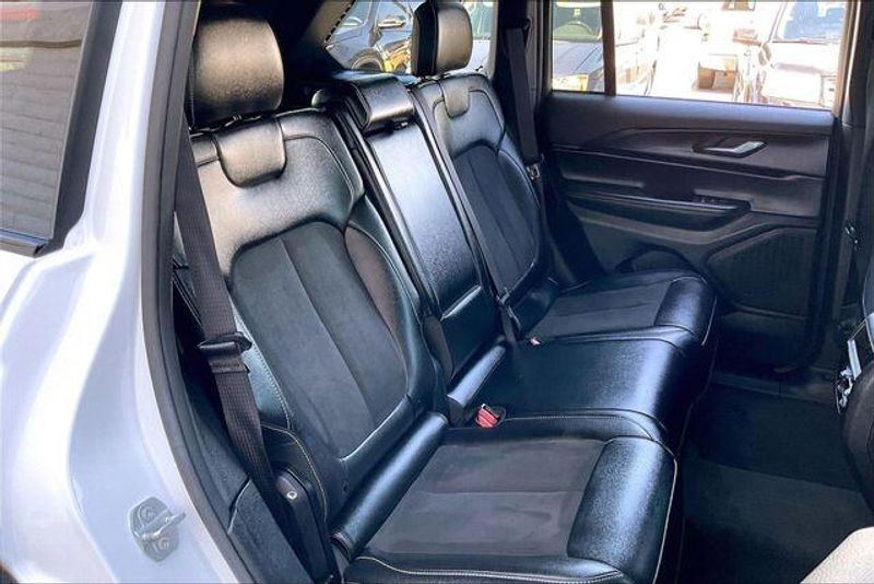 Used 2025 Jeep Grand Cherokee Altitude XImage 26